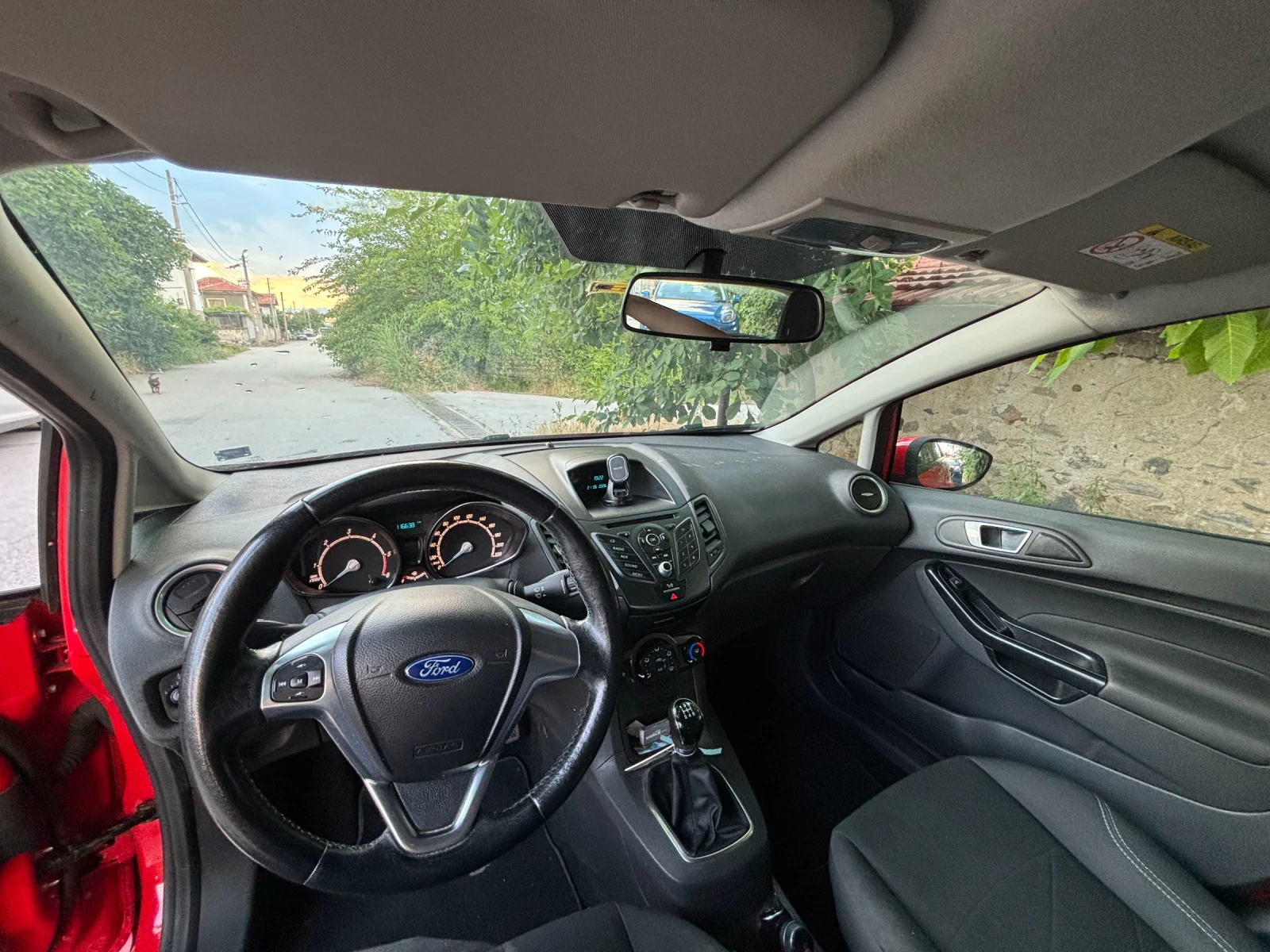 Ford Fiesta 1.5 TDCI, снимка 5 - Автомобили и джипове - 55353328