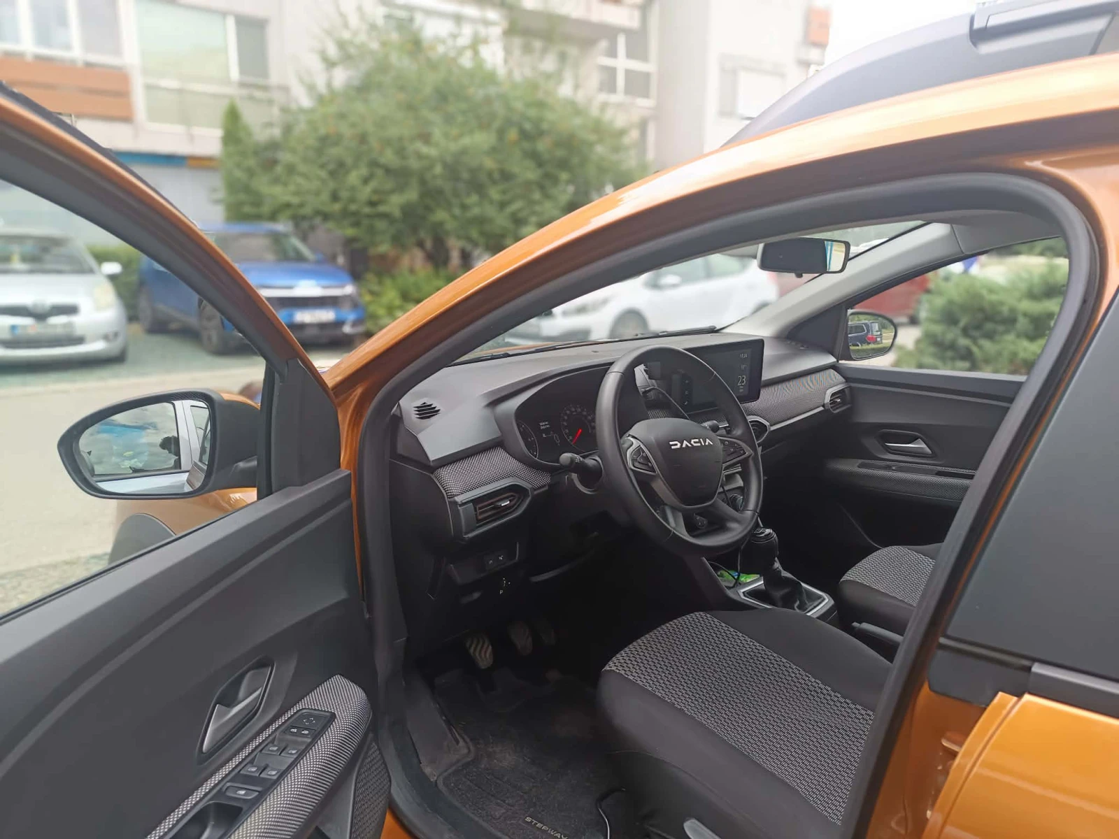 Dacia Sandero Stepway, снимка 5 - Автомобили и джипове - 55396299