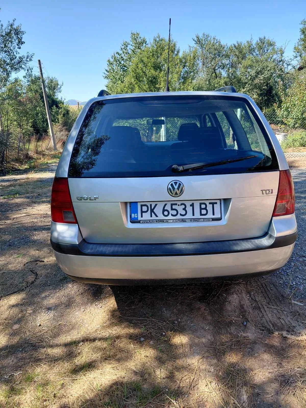 VW Golf 1.9, снимка 3 - Автомобили и джипове - 55467755