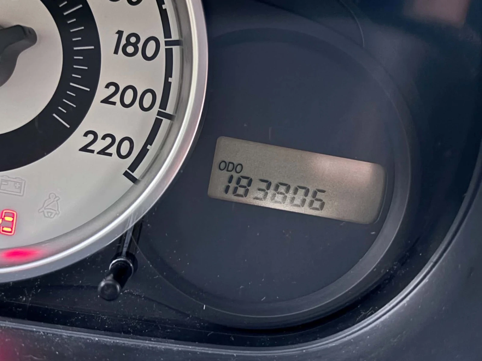 Mazda 2 1.3i 16V 75�.�. | Mobile.bg � ����������� 10
