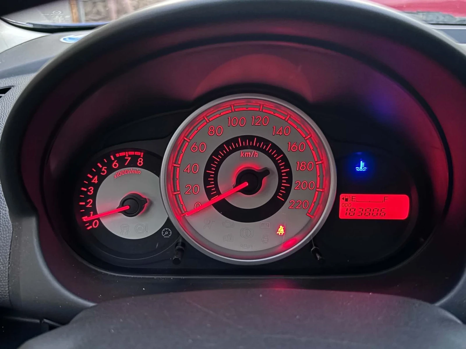 Mazda 2 1.3i 16V 75�.�. | Mobile.bg � ����������� 9