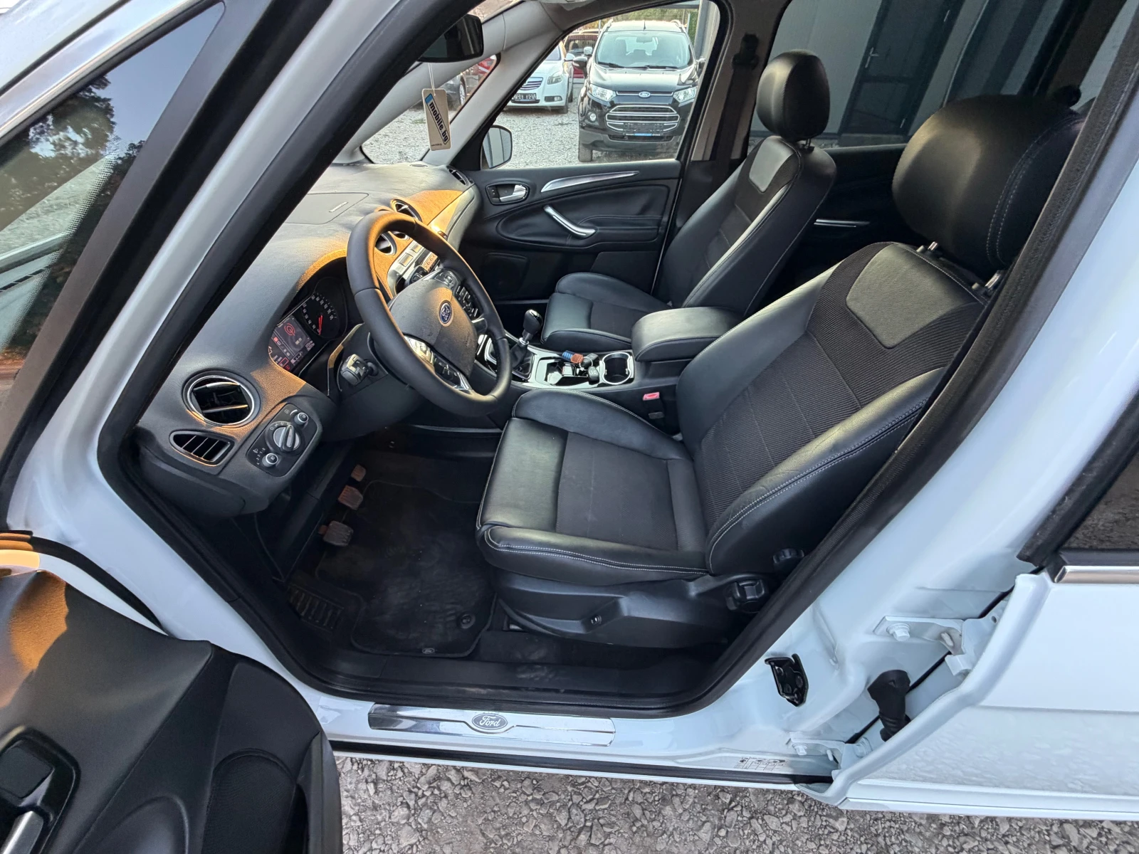 Ford S-Max 2.0TDCI* TITANIUM* FACE* LED* 6SPEED, снимка 11 - Автомобили и джипове - 55754622