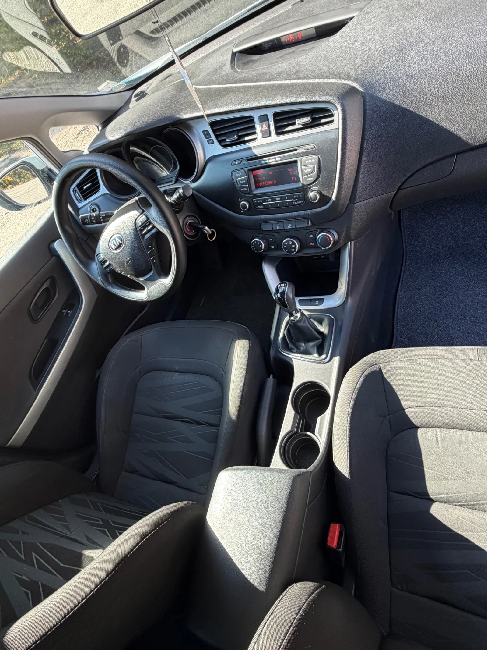 Kia Ceed 1.4crdi, снимка 12 - Автомобили и джипове - 56594624