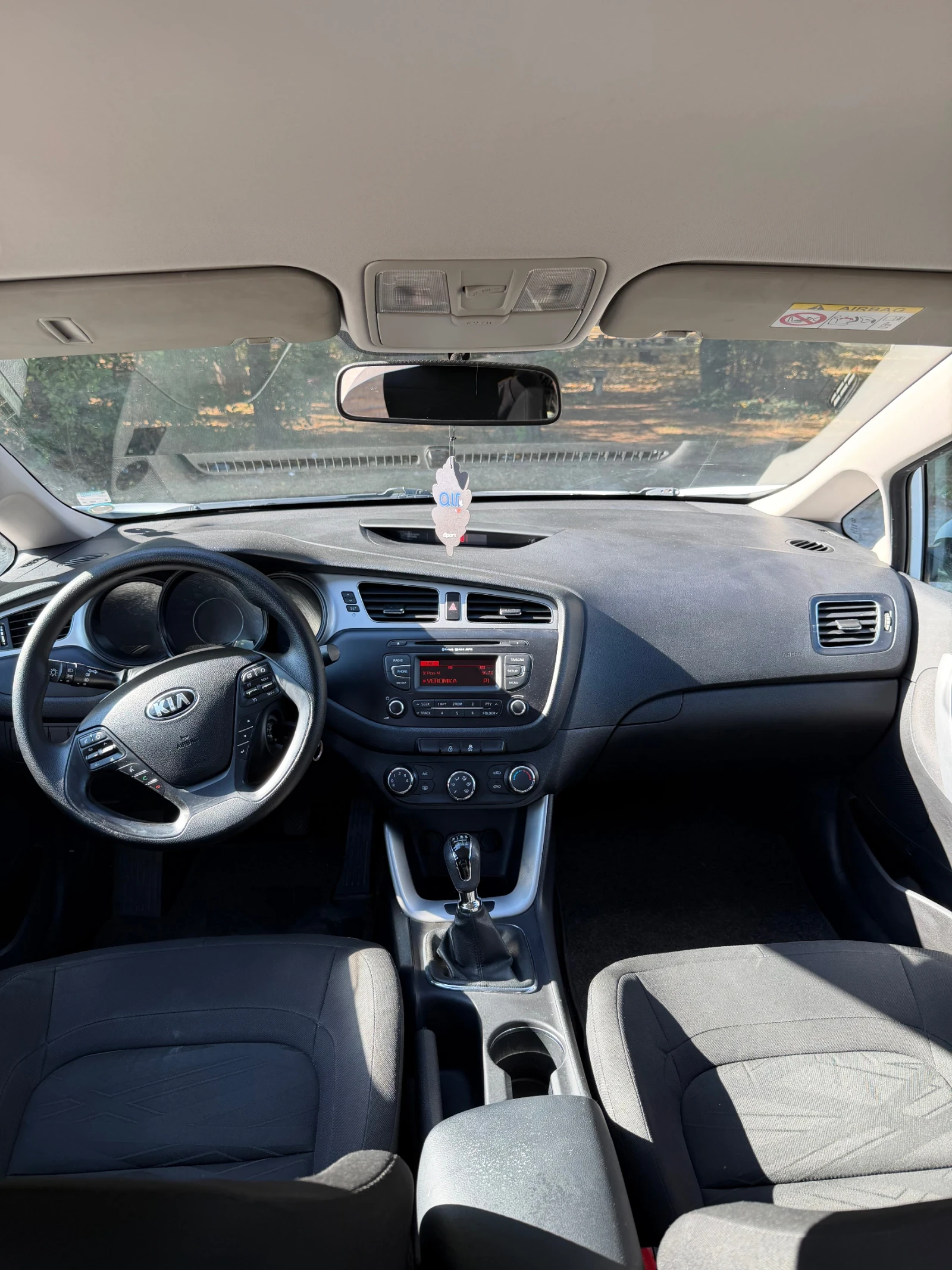 Kia Ceed 1.4crdi, снимка 13 - Автомобили и джипове - 56594624