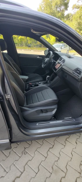 VW Tiguan R-Line/360/XL/Black  /ОБДУХВАНЕ/7МЕСТА#, снимка 11