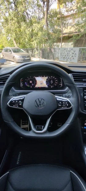 VW Tiguan R-Line/360/XL/Black  /ОБДУХВАНЕ/7МЕСТА#, снимка 16