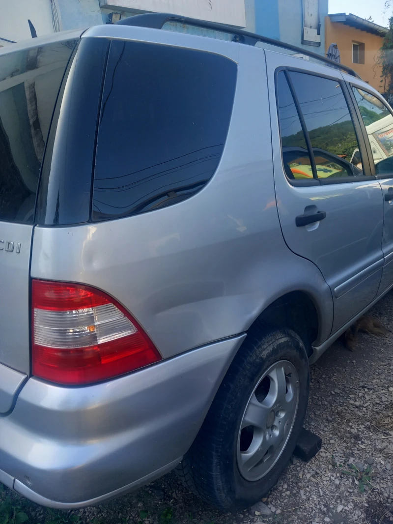 Mercedes-Benz ML 270 Cdi, снимка 4 - Автомобили и джипове - 47529535