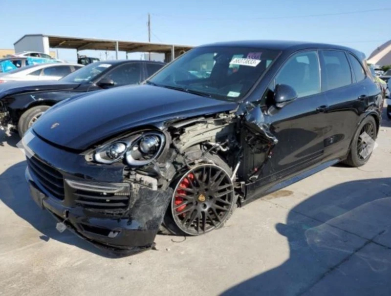 Porsche Cayenne 3.0D, снимка 1 - Автомобили и джипове - 47169756