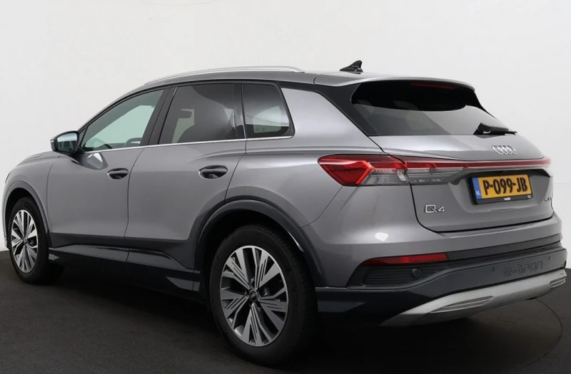 Audi Q4 Sportback e-tron40, 204 к.с, снимка 4 - Автомобили и джипове - 49731226