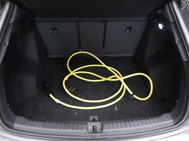 Audi Q4 Sportback e-tron40, 204 к.с, снимка 10 - Автомобили и джипове - 49731226