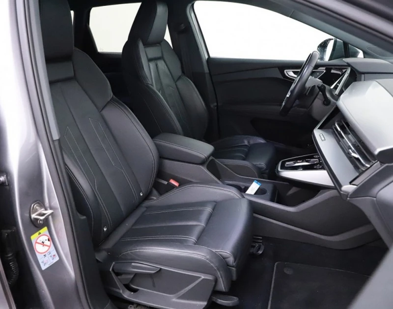 Audi Q4 Sportback e-tron40, 204 к.с, снимка 14 - Автомобили и джипове - 49731226