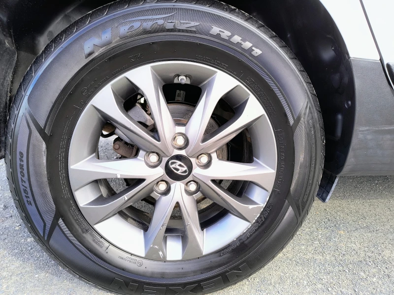 Hyundai IX35 1.7- FACELIFT 6 ск, снимка 15 - Автомобили и джипове - 50449989