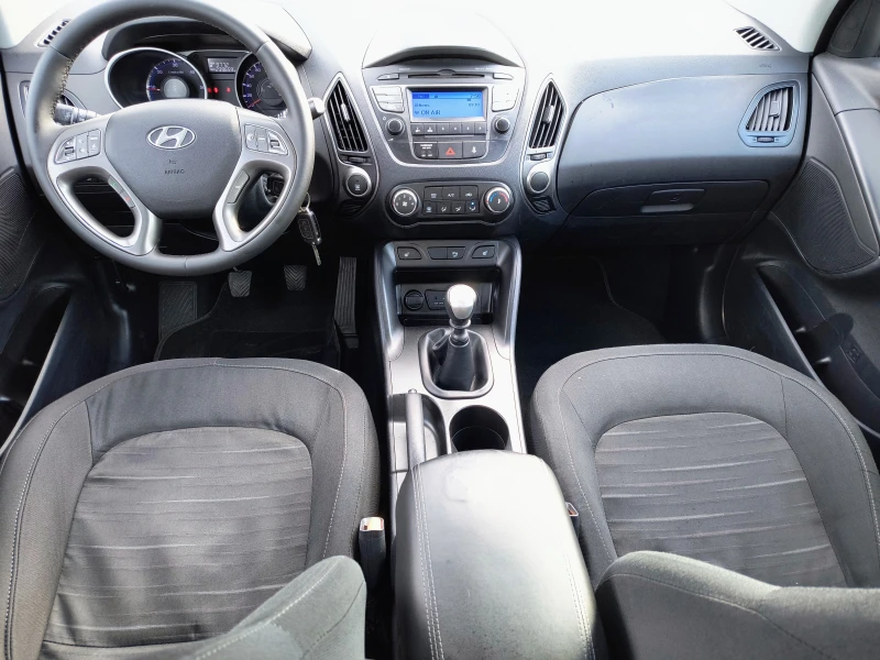 Hyundai IX35 1.7- FACELIFT 6 ск, снимка 10 - Автомобили и джипове - 50449989