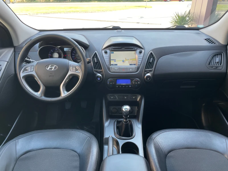 Hyundai IX35 1.7CRDi-FACE-КОЖА-NAVI-PANORAMA, снимка 11 - Автомобили и джипове - 50847569