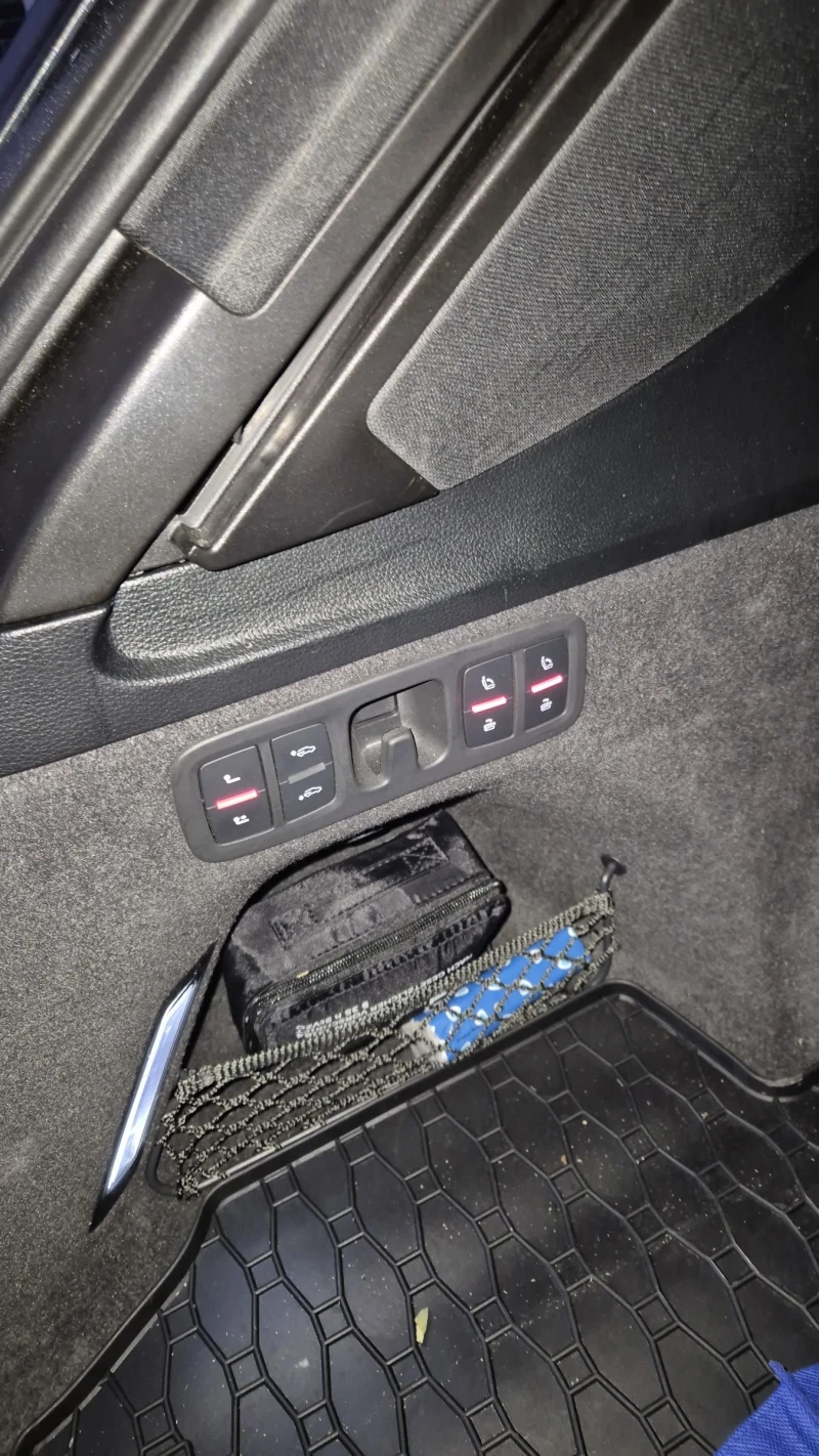 Audi SQ7, снимка 2 - Автомобили и джипове - 52870716