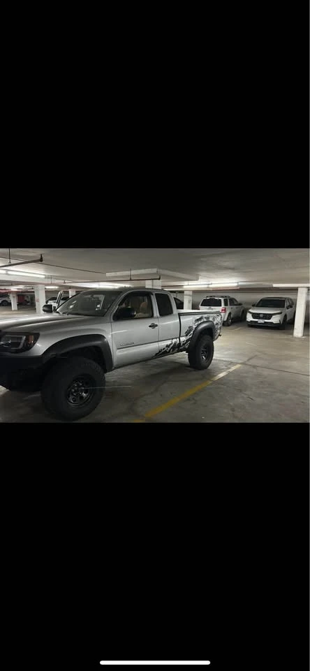 Toyota Tacoma * * Access Cab* * V8 AWD* * Video* * , снимка 7 - Автомобили и джипове - 53168261