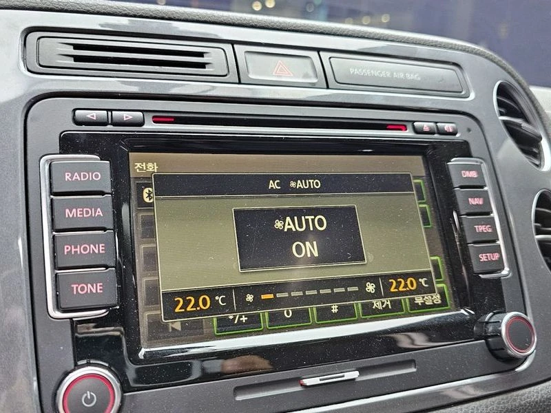 VW Tiguan 2.0 TDI  Premium| 140�.�. | Mobile.bg � ����������� 14