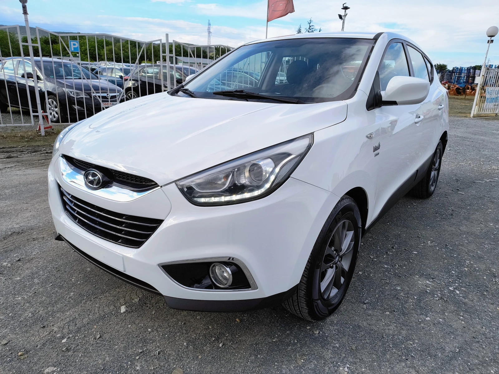 Hyundai IX35 1.7- FACELIFT 6 ск, снимка 1