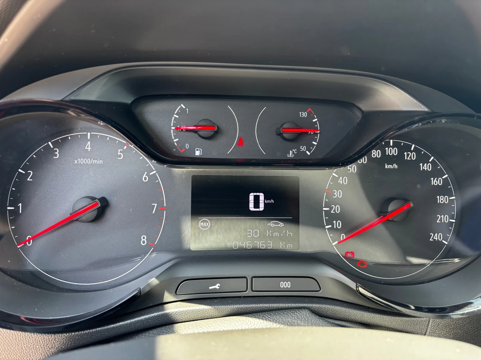 Opel Crossland X  - изображение 8