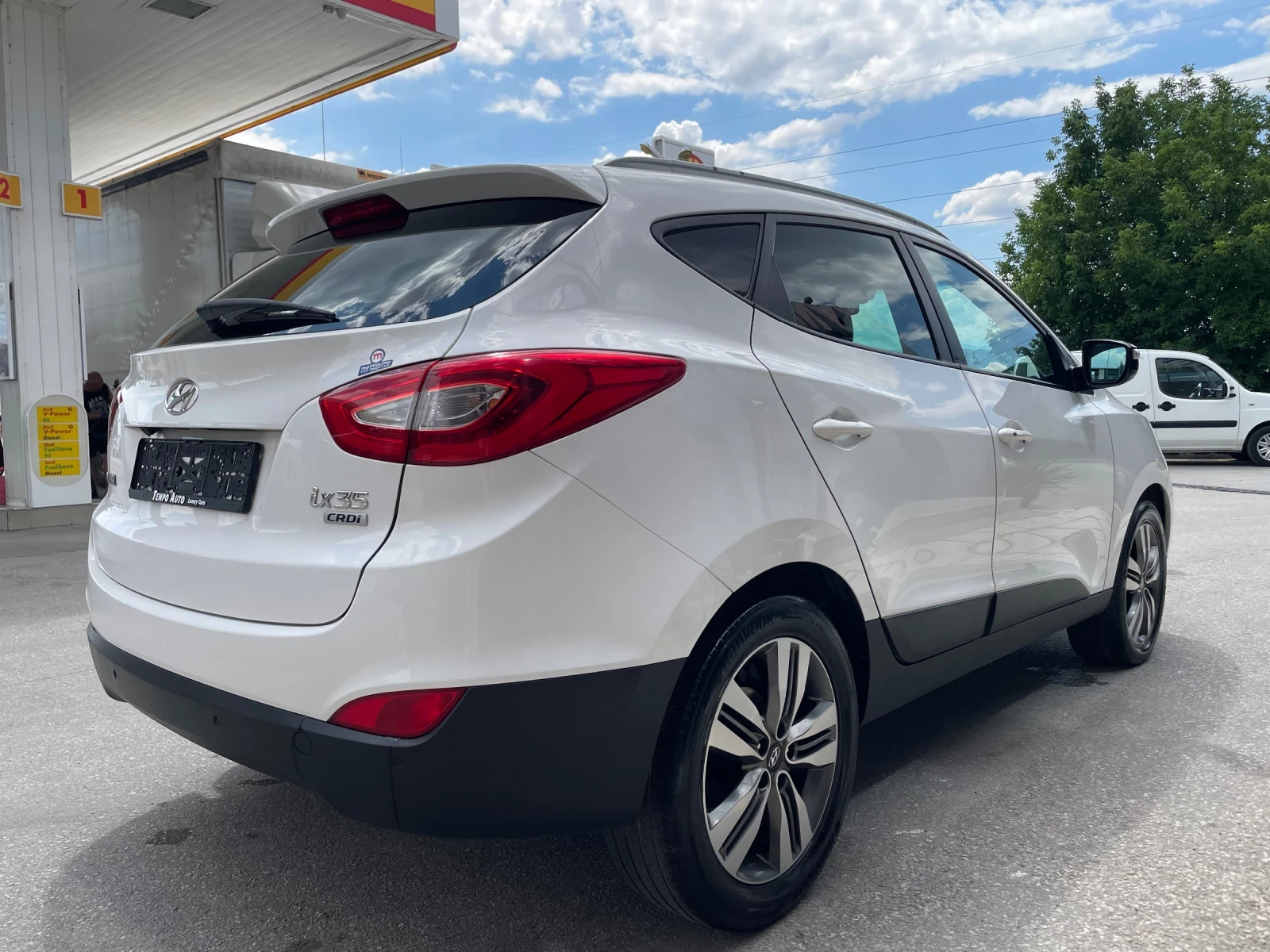 Hyundai IX35 1.7CRDi-FACE-КОЖА-NAVI-PANORAMA - изображение 6