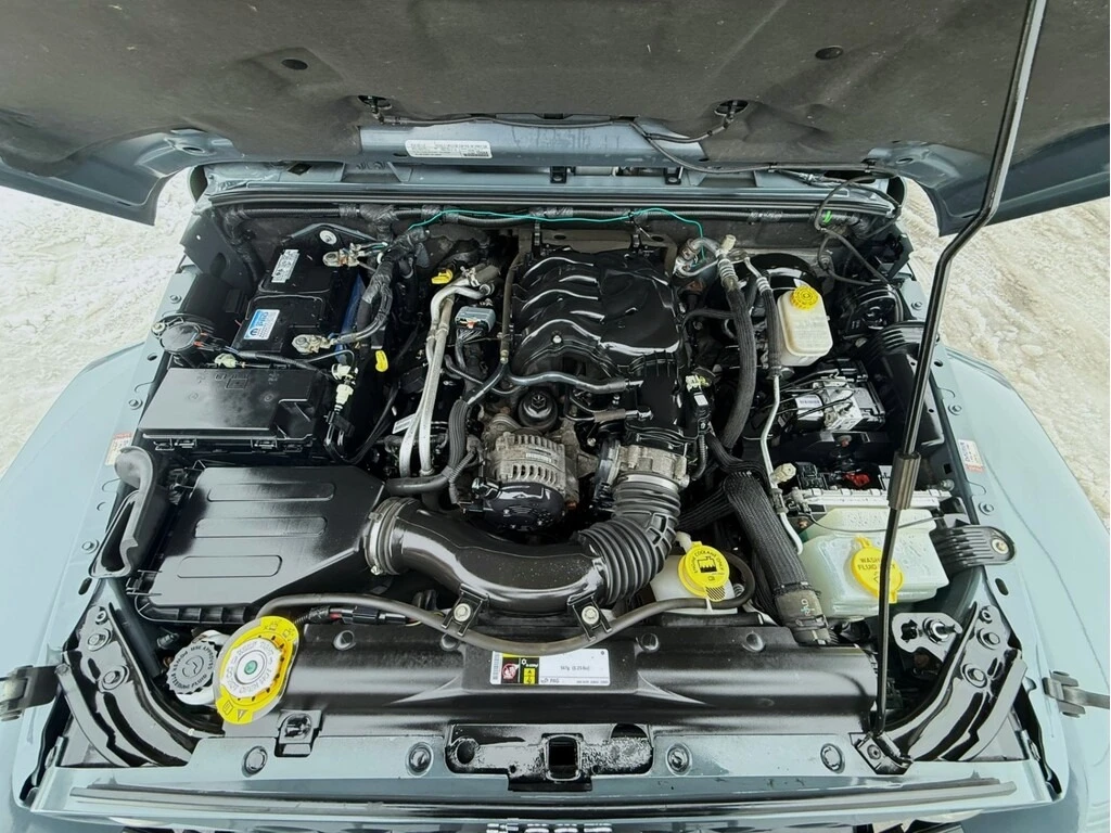 Jeep Wrangler * SAHARA* 2DR* AUTO* AWD* 1 �WNER | Mobile.bg � ����������� 17