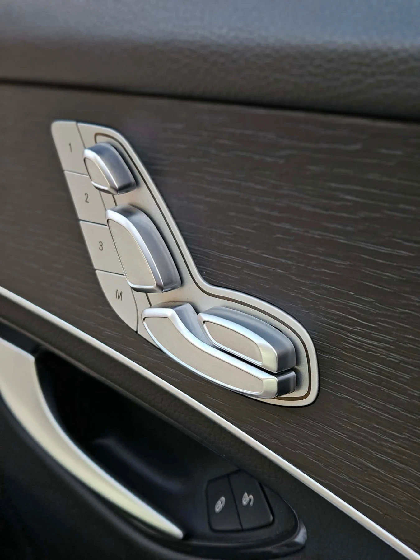 Mercedes-Benz GLC 220 2.2, снимка 12 - Автомобили и джипове - 53916222