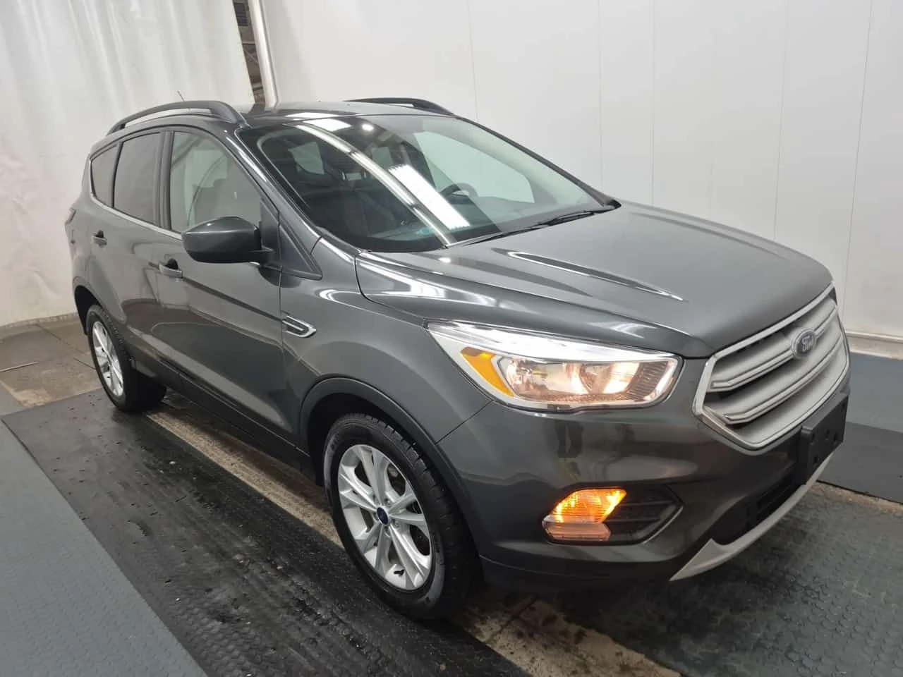 Ford Escape * SE * * ЗАДНА КАМЕРА* * ПОДГРЕВ* , снимка 4 - Автомобили и джипове - 54158052