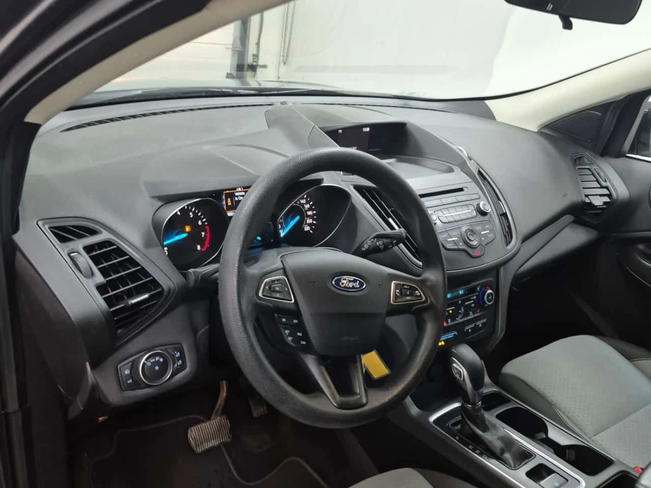 Ford Escape * SE * * ЗАДНА КАМЕРА* * ПОДГРЕВ* , снимка 10 - Автомобили и джипове - 54158052