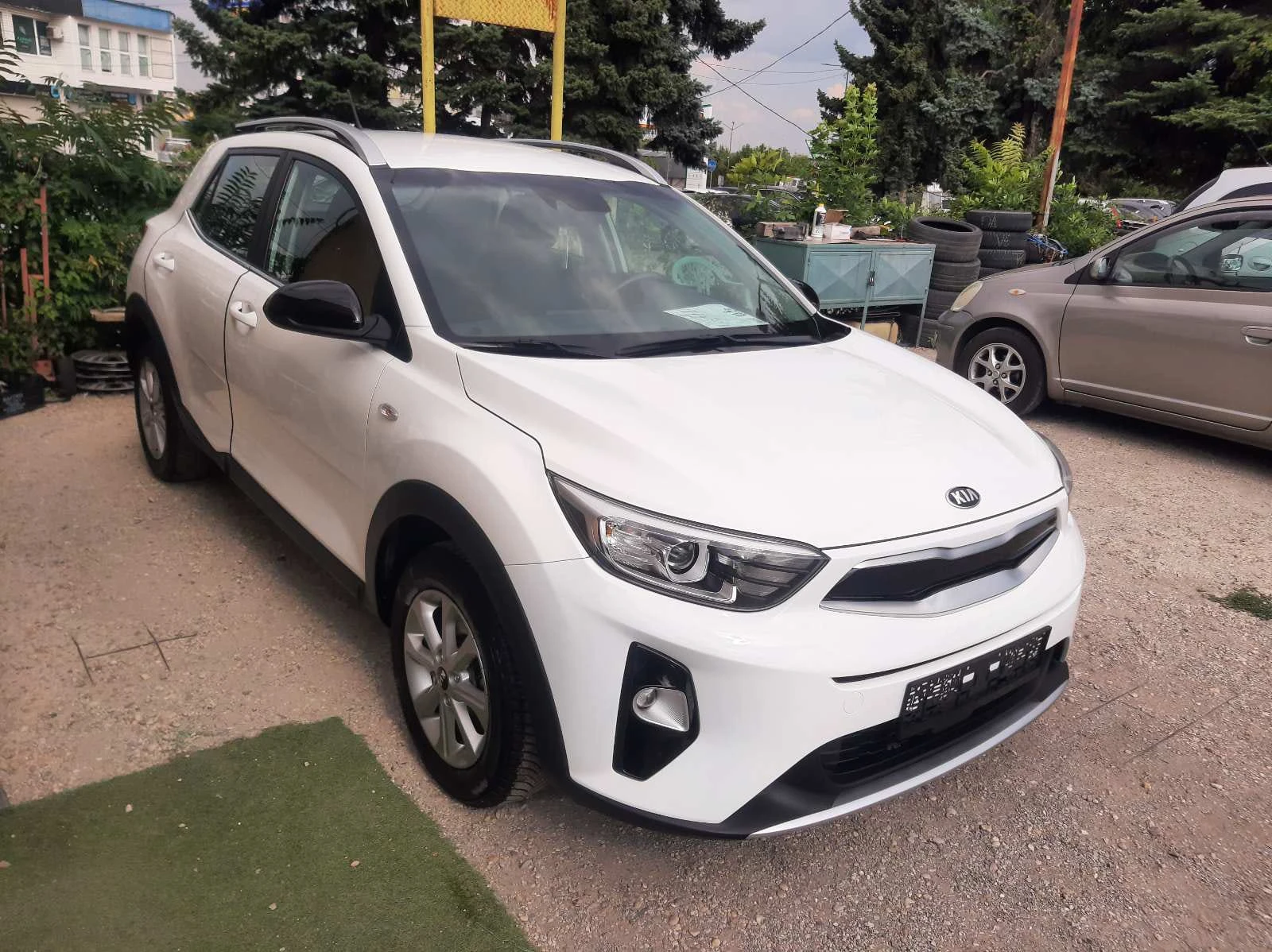 Kia Stonic * 6-СКОРОСТИ*  * EURO-6D* 