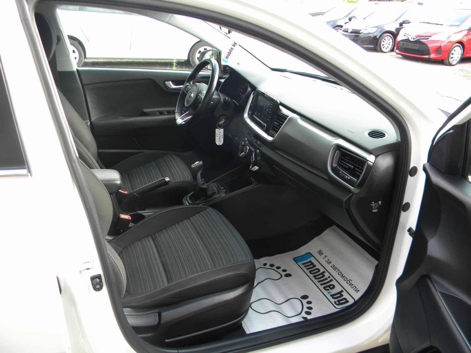 Kia Stonic * * EURO-6D* * 6-СКОРОСТИ * * КАМЕРА* * , снимка 11 - Автомобили и джипове - 55587535
