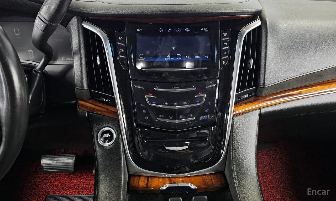 Cadillac Escalade 6.2* V8* ОБДУХВАНЕ* ДИГИТАЛНО* ТАБЛО* 360КАМЕРА* , снимка 8 - Автомобили и джипове - 55740509