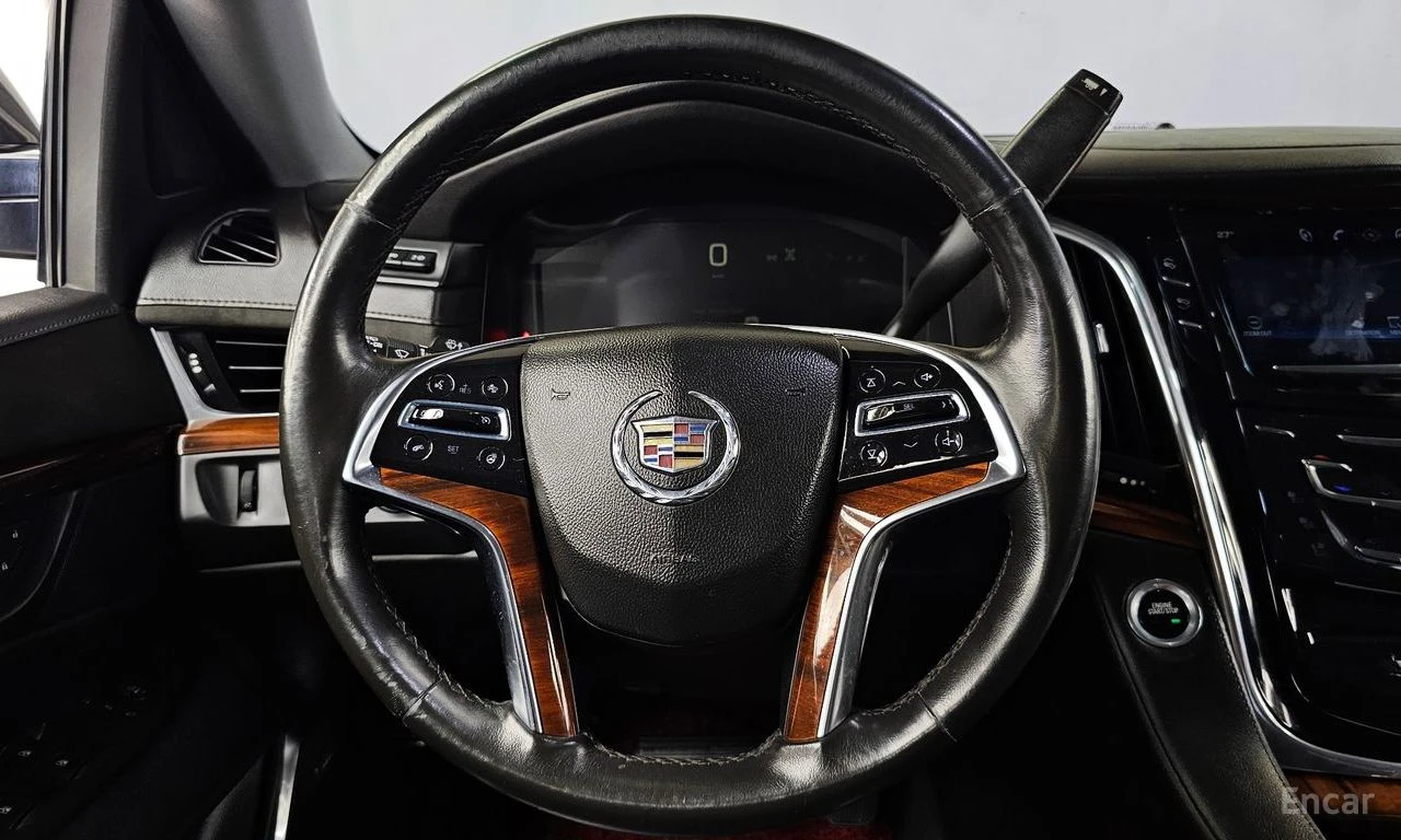 Cadillac Escalade 6.2* V8* ОБДУХВАНЕ* ДИГИТАЛНО* ТАБЛО* 360КАМЕРА* , снимка 7 - Автомобили и джипове - 55740509