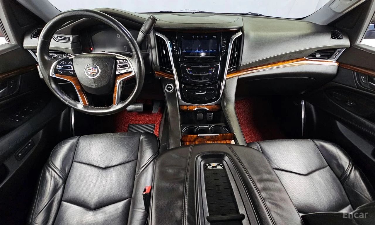 Cadillac Escalade 6.2* V8* ОБДУХВАНЕ* ДИГИТАЛНО* ТАБЛО* 360КАМЕРА* , снимка 6 - Автомобили и джипове - 55740509