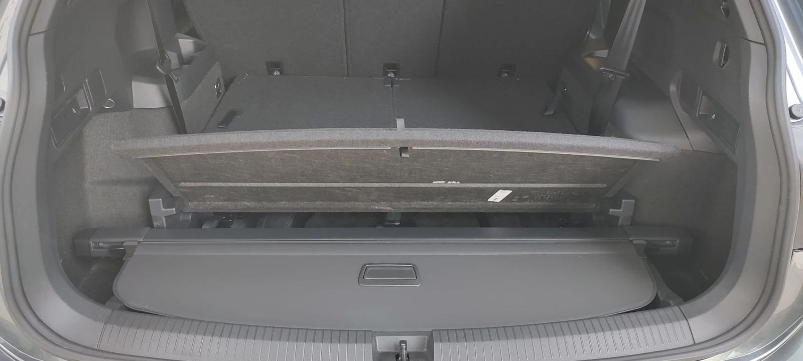 VW Tiguan R-Line/360/XL/Black  /ОБДУХВАНЕ/7МЕСТА#, снимка 6 - Автомобили и джипове - 55939676