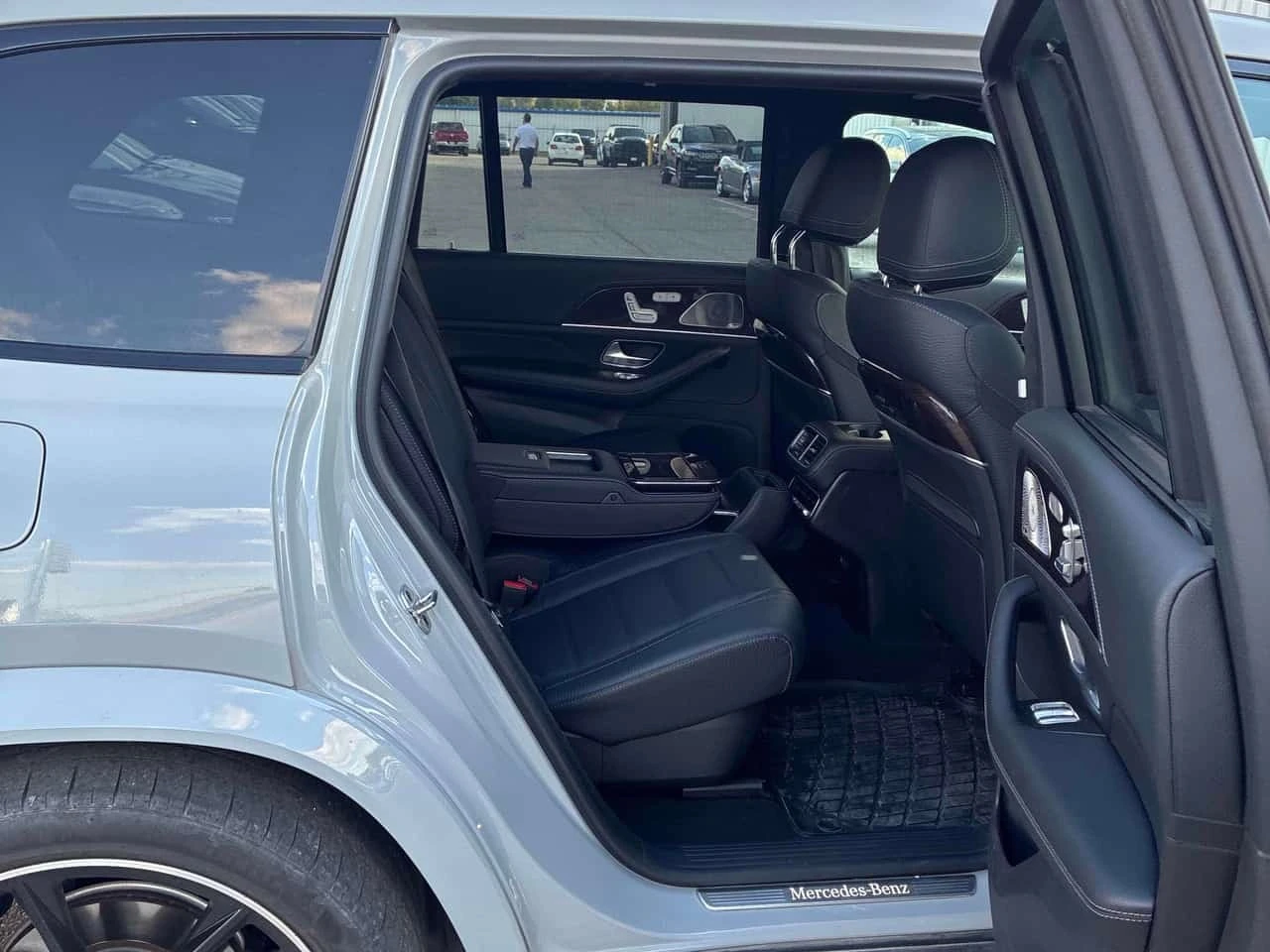 Mercedes-Benz GLS580 | CARFAX | БЕЗ ИНЦИДЕНТИ, снимка 12 - Автомобили и джипове - 56321967