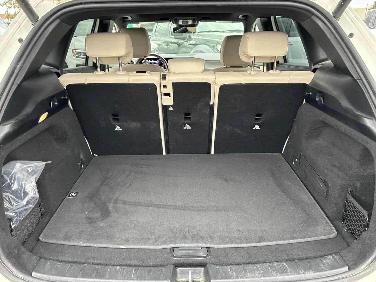 Mercedes-Benz GLA 250, снимка 16 - Автомобили и джипове - 56731882
