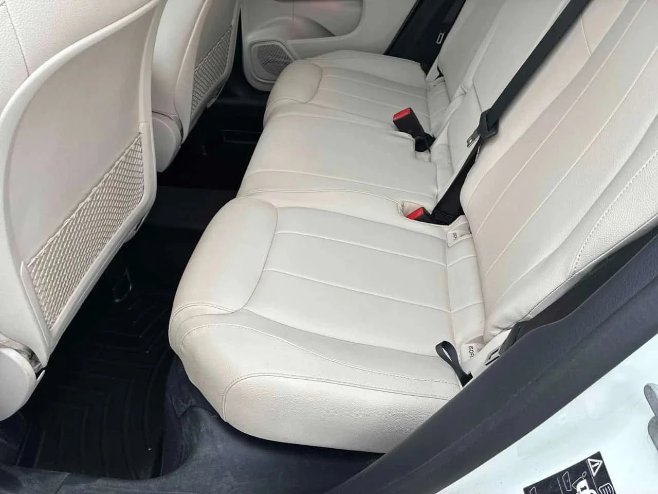 Mercedes-Benz GLA 250, снимка 11 - Автомобили и джипове - 56731882