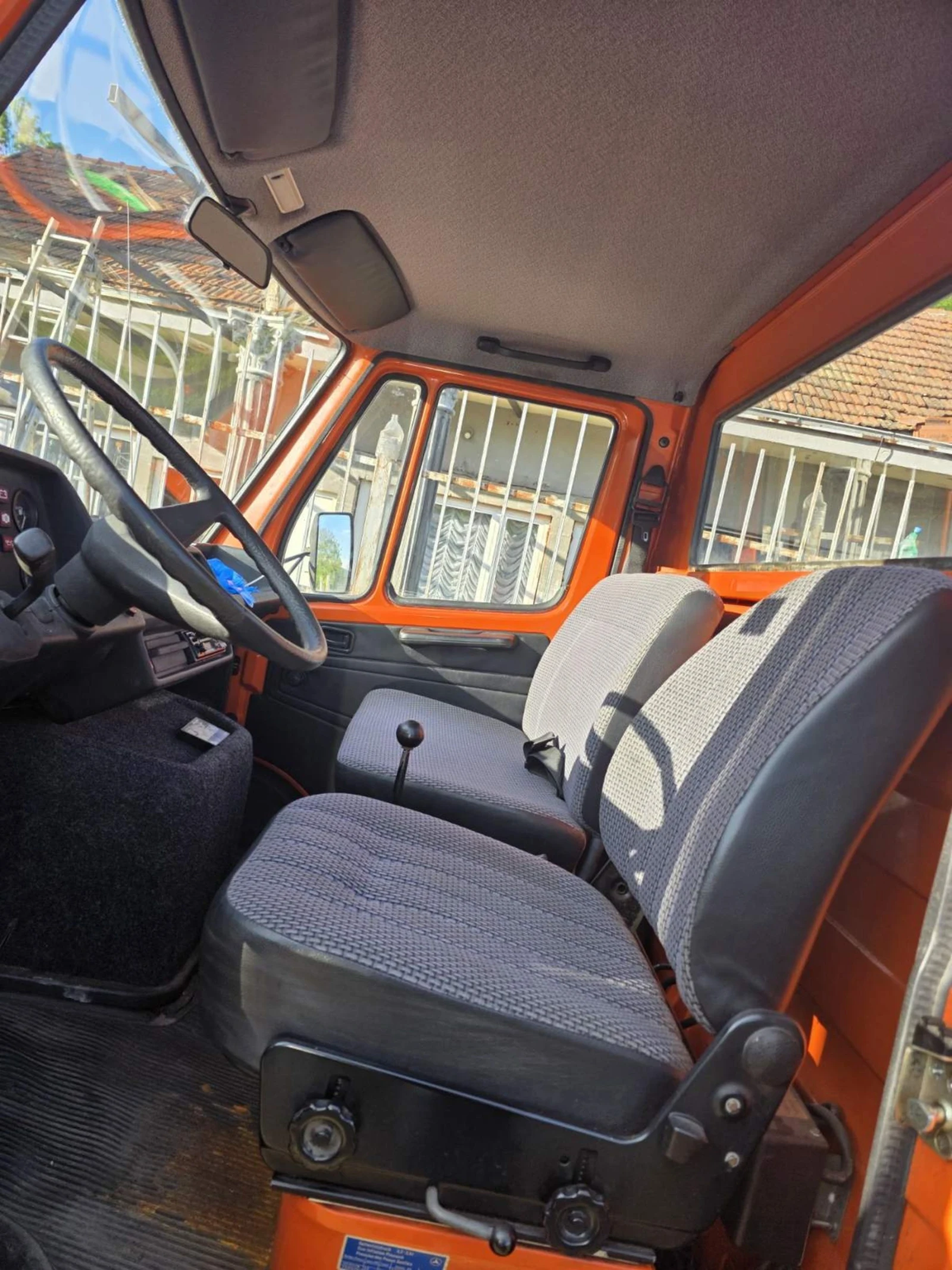 Mercedes-Benz 310 Пътна помощ / Платформа 92000km, снимка 14 - Бусове и автобуси - 54729010
