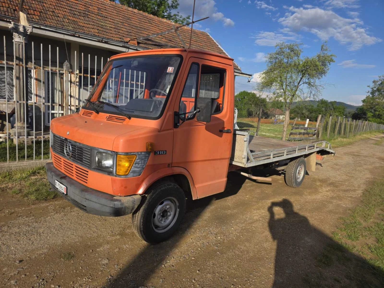 Mercedes-Benz 310 Пътна помощ / Платформа 92000km
