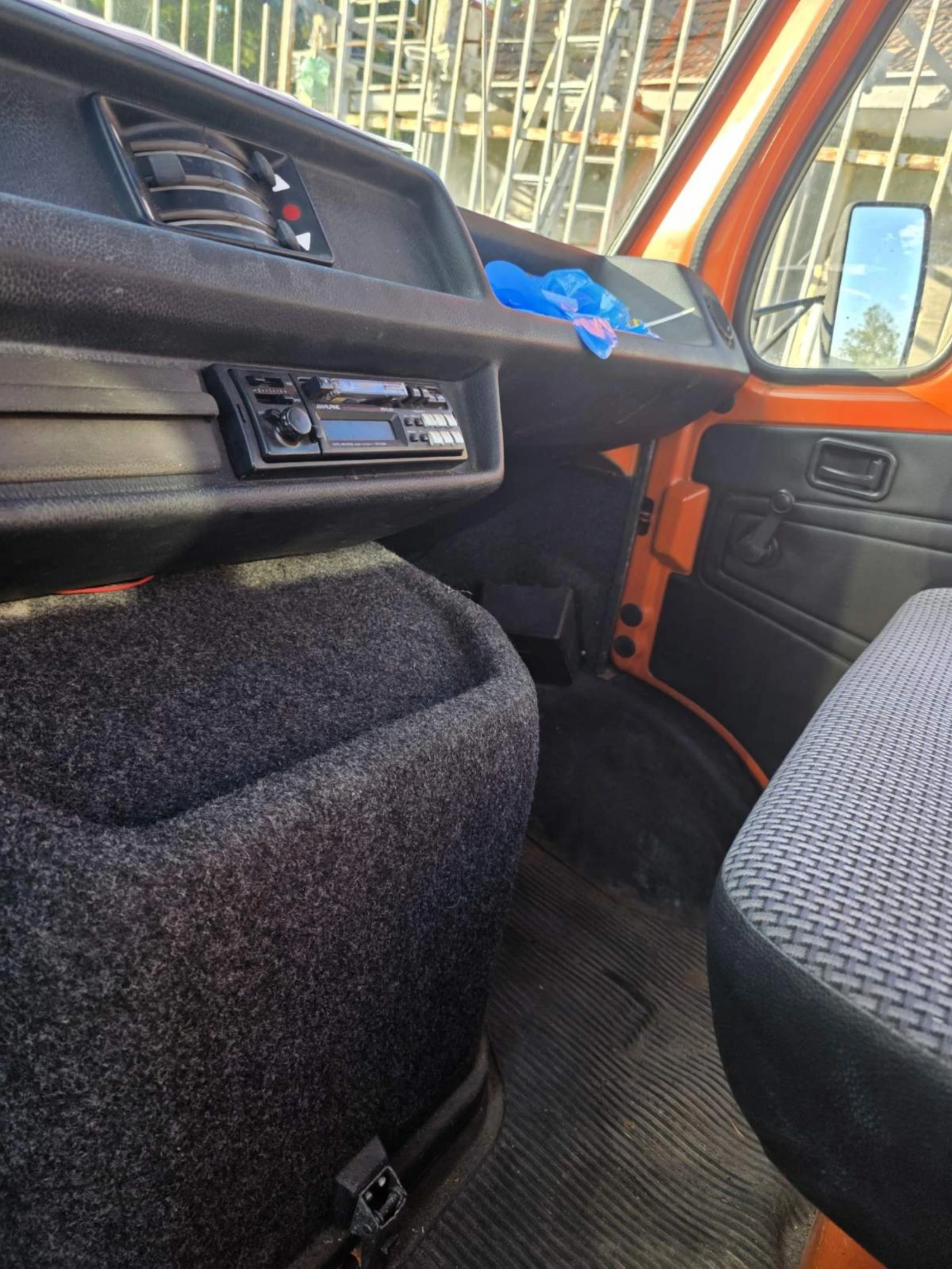 Mercedes-Benz 310 Пътна помощ / Платформа 92000km, снимка 15 - Бусове и автобуси - 54729010