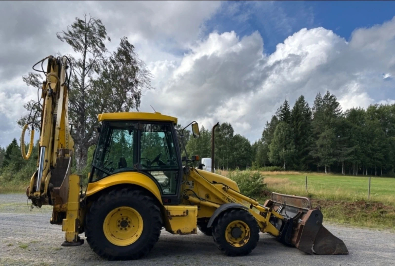 Багер New Holland  - изображение 3