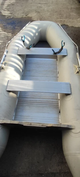 Надуваема лодка Собствено производство Tadpole с двигател Tohatsu, снимка 4