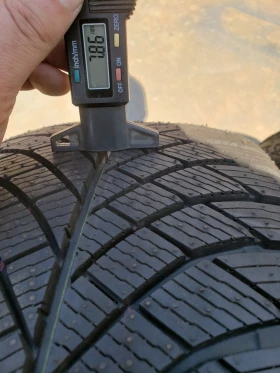 Гуми Зимни 215/40R17, снимка 7