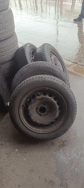 Гуми с джанти Goodyear 185/65R15, снимка 1 - Гуми и джанти - 47556333