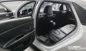 Hyundai Elantra 1.6 Modern, снимка 11