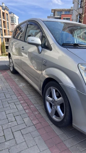 Toyota Corolla verso, снимка 3