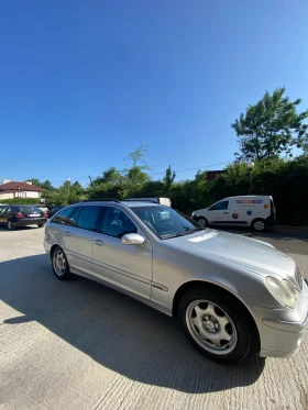 Обява за продажба на Mercedes-Benz 220 ~5 300 лв. - изображение 1