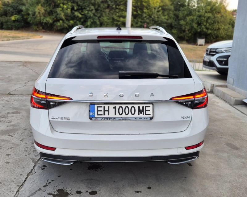 Skoda Superb Laurin & Klement 19Ок.с. 4х4, снимка 5 - Автомобили и джипове - 47349873