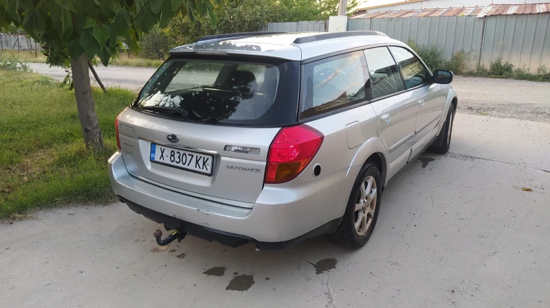 Subaru Outback, снимка 3 - Автомобили и джипове - 47392178