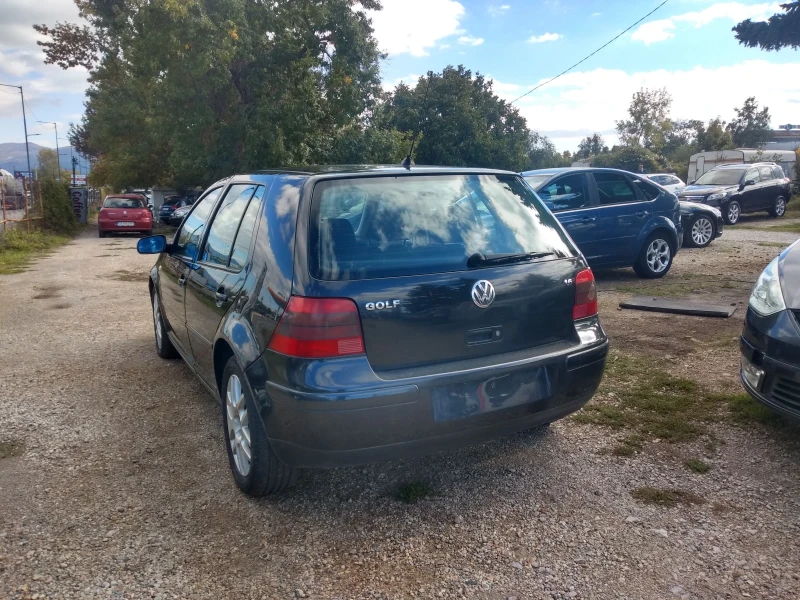 VW Golf 1.6 I, снимка 6 - Автомобили и джипове - 47622535